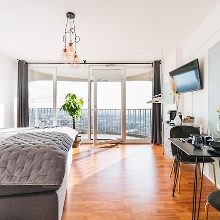 Great City View I 26 Floor I Netflix And Boxspringbed Augsburg Exteriör bild